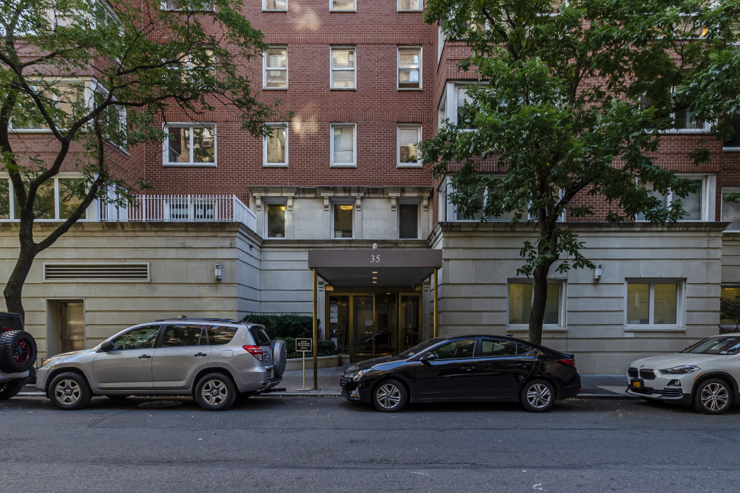 35 E 85th St, Manhattan, NY 10028 - Photo 2 of 3