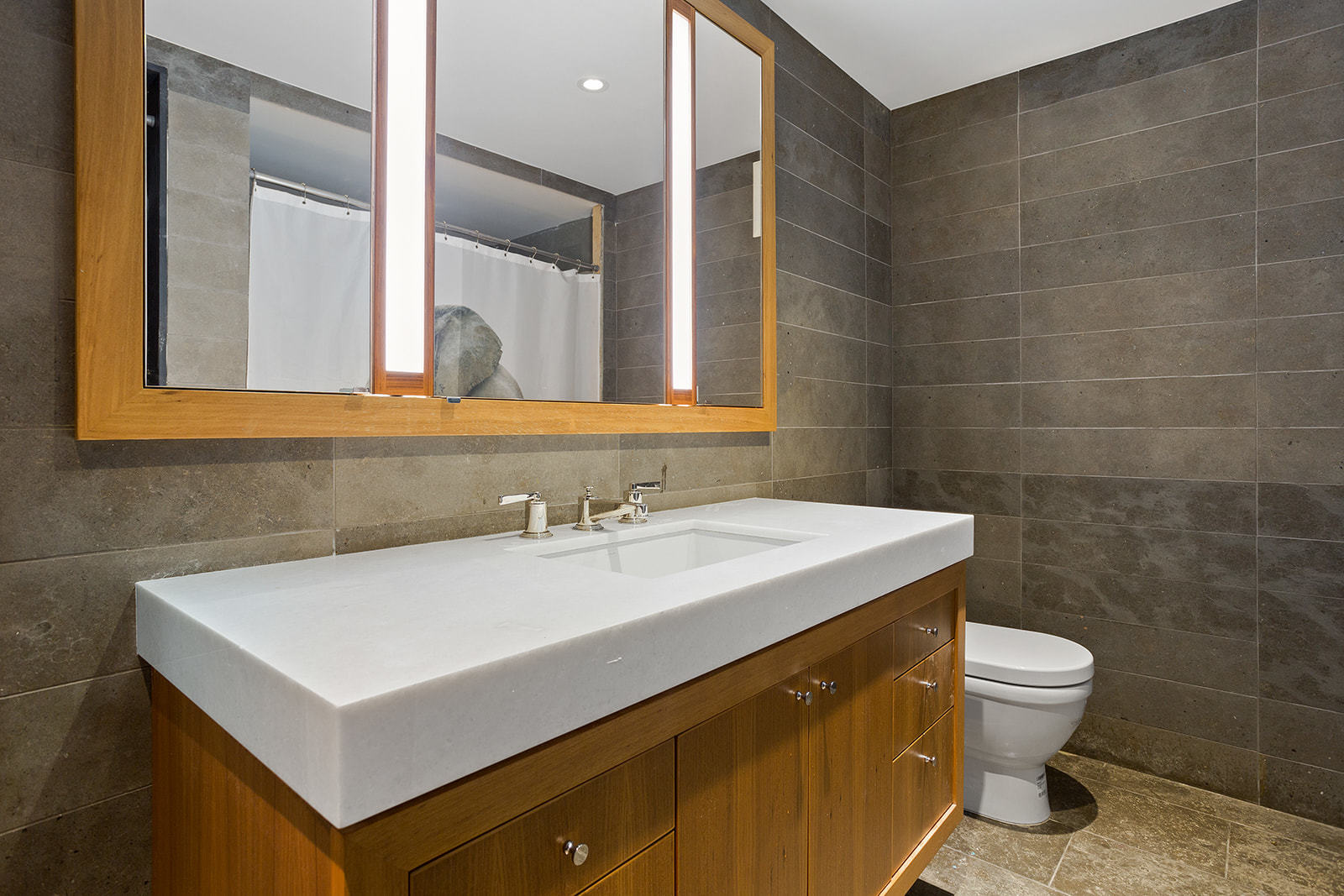 12 Henderson Place Manhattan, NY 10028 - Photo 11 of 26