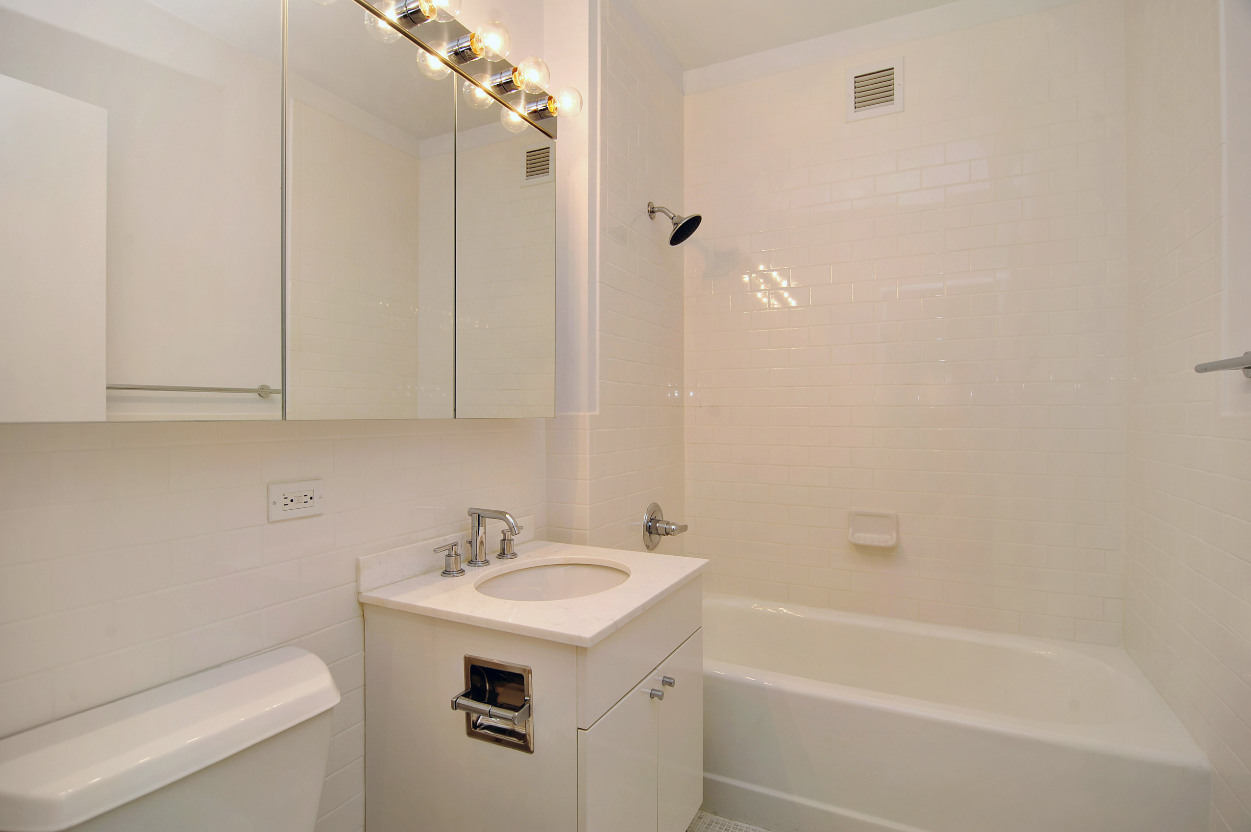 99 John Street, Unit 621 Manhattan, NY 10038 - Photo 6 of 7