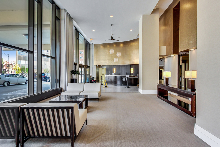 3930 N Pine Grove Ave, Chicago, IL 60613 - Photo 6 of 20