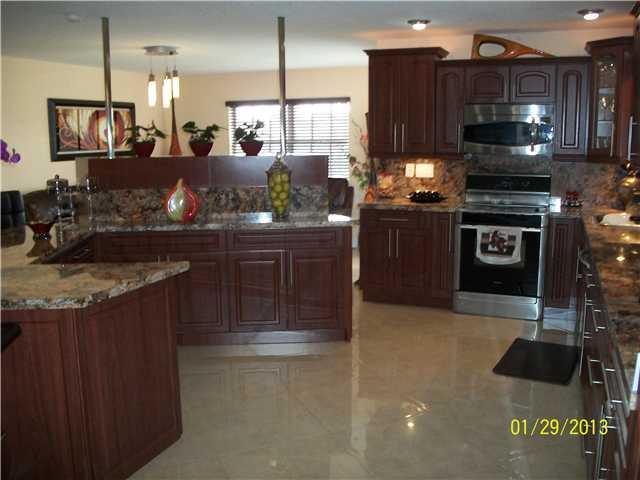 4620 Southwest 156th Place Miami, FL 33185 - Photo 6 of 25