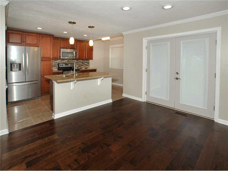 129 Spring Run Drive Monroeville, PA 15146 - Photo 7 of 20 Gallery Image 7