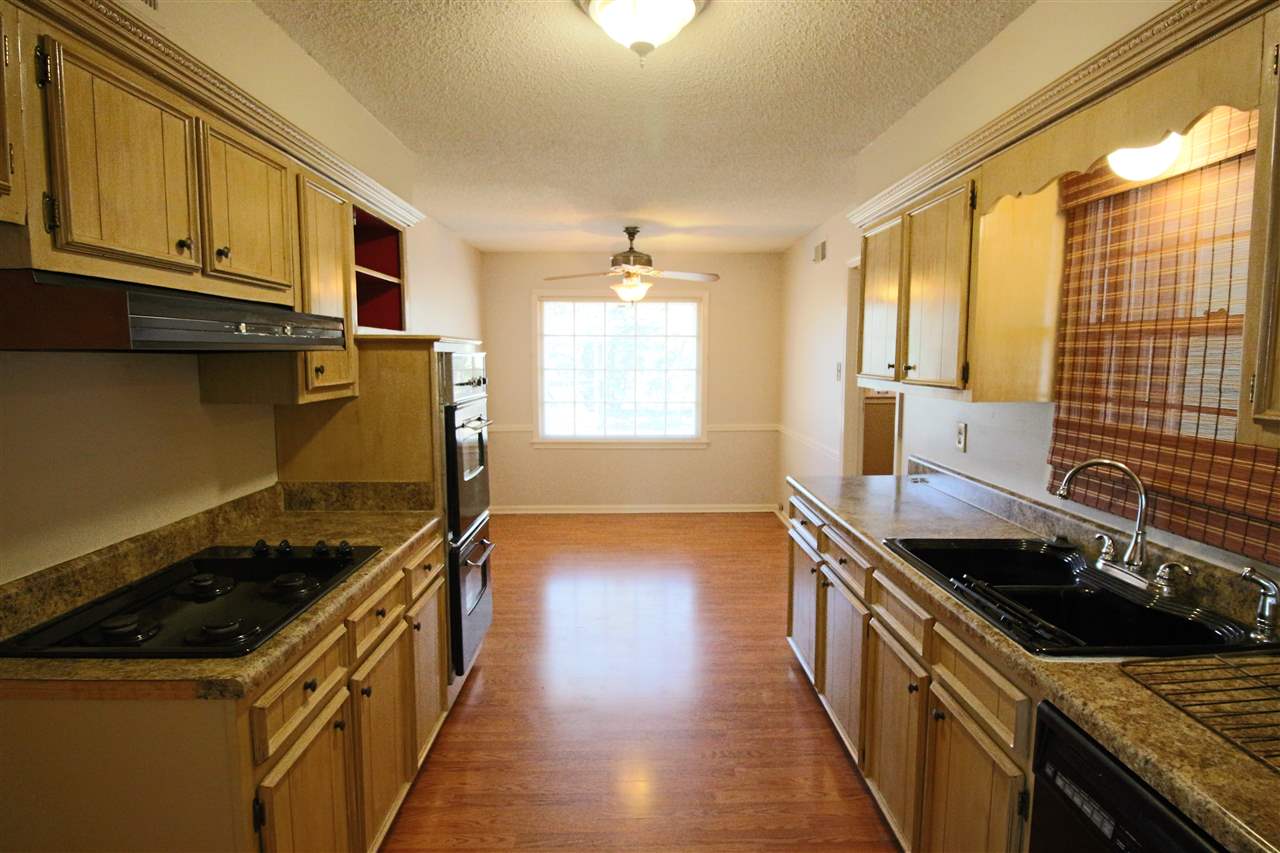 2399 Ridgeway Road Memphis, TN 38119 - Photo 9 of 23 Gallery Image 9