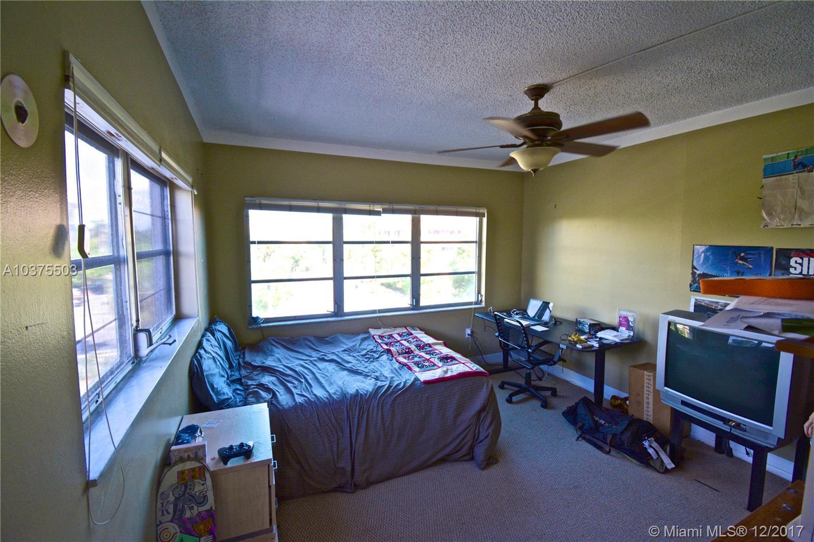 55 Southwest 2nd Avenue, Unit 3010 Boca Raton, FL 33432 - Photo 13 of 16