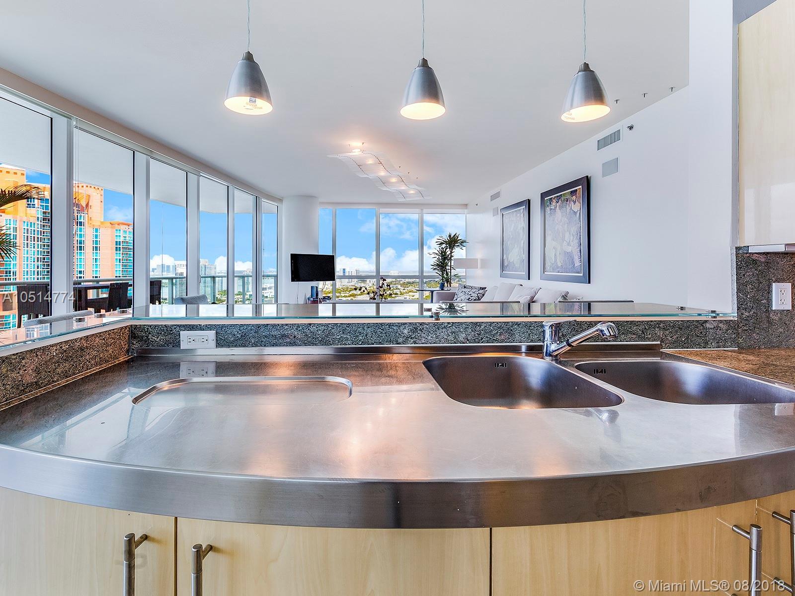 100 South Pointe Drive, Unit 3201 Miami Beach, FL 33139 - Photo 3 of 28