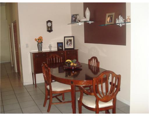 15308 Southwest 53rd Street Miami, FL 33185 - Photo 5 of 10