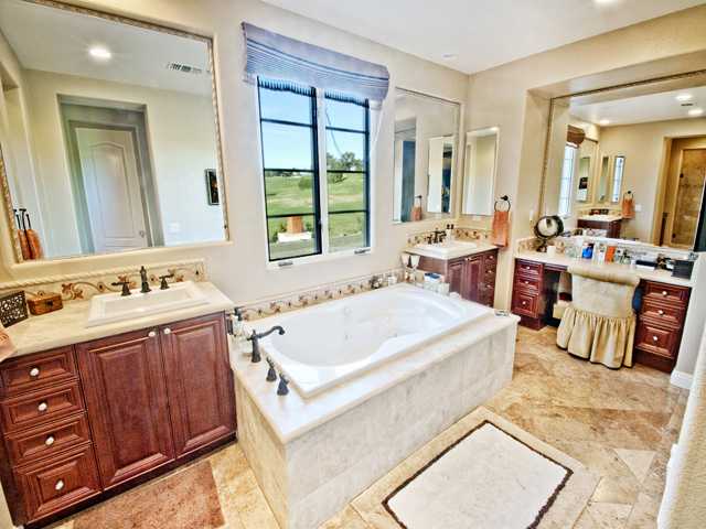 1212 Via Zamia Encinitas, CA 92024 - Photo 14 of 25