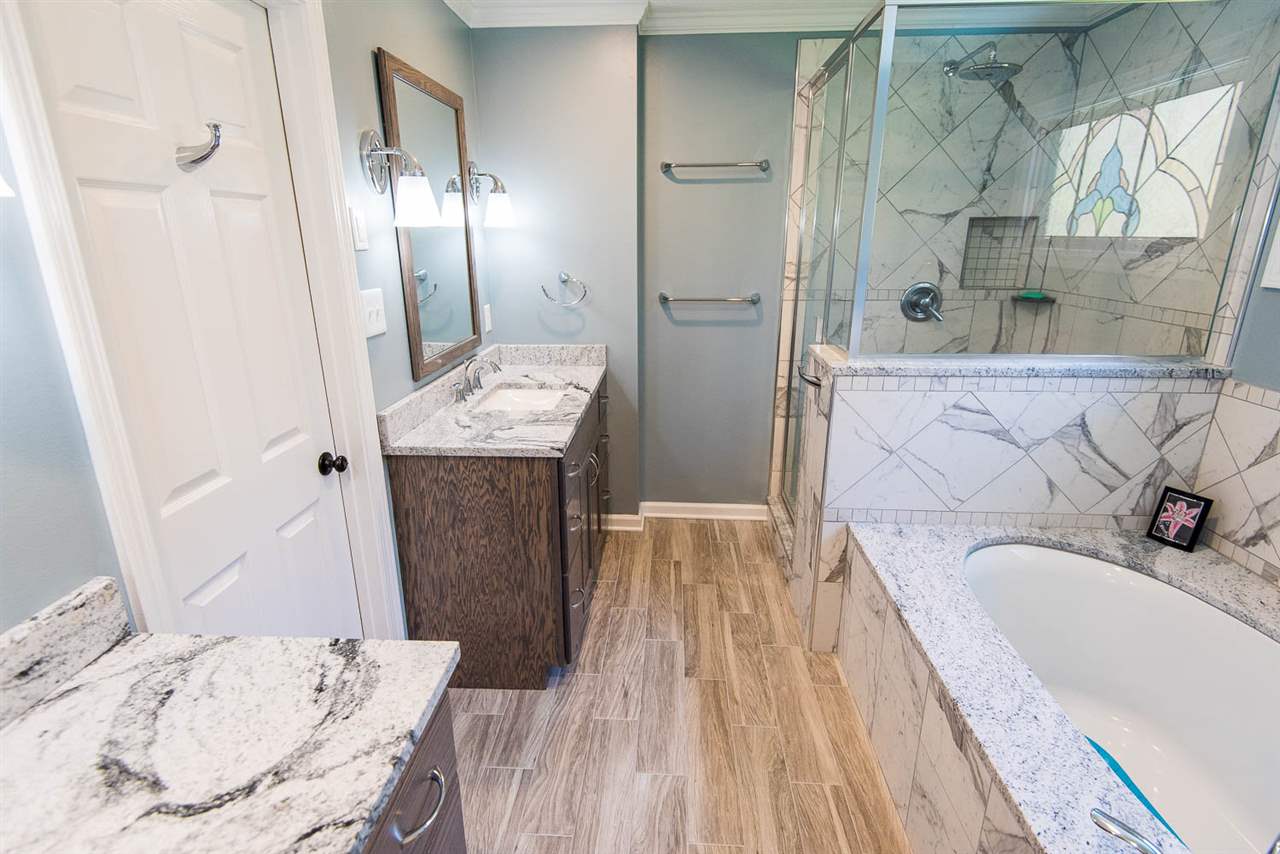 2475 Howard Road Germantown, TN 38138 - Photo 11 of 25 Gallery Image 11