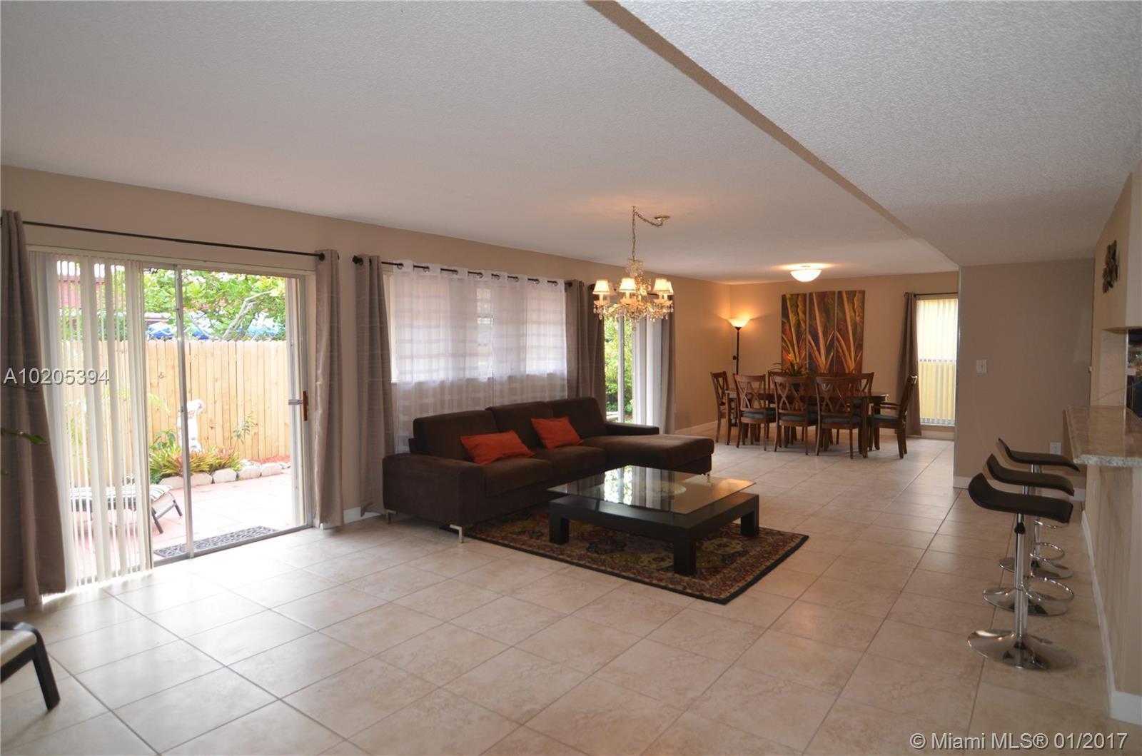 11570 Southwest 83rd Terrace Miami, FL 33173 - Photo 9 of 35