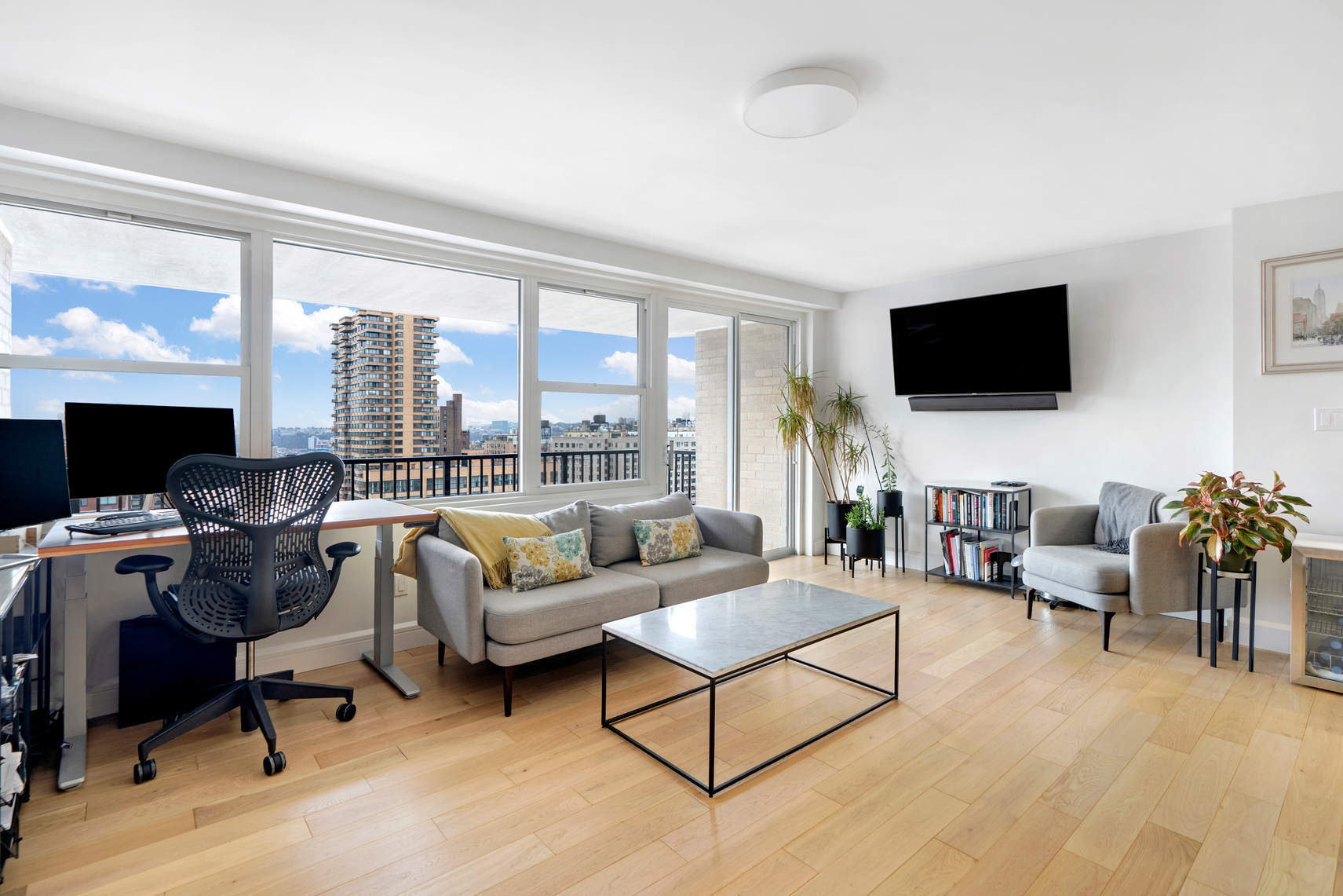 175 West 95th Street, Unit 18E Manhattan, NY 10025 - Photo 5 of 13