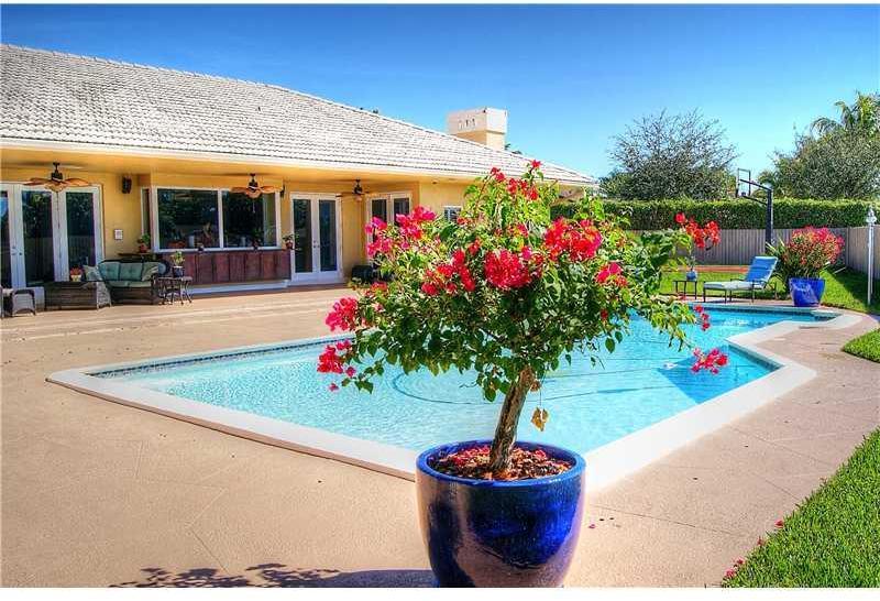 11020 Southwest 139th Road Miami, FL 33176 - Photo 25 of 31