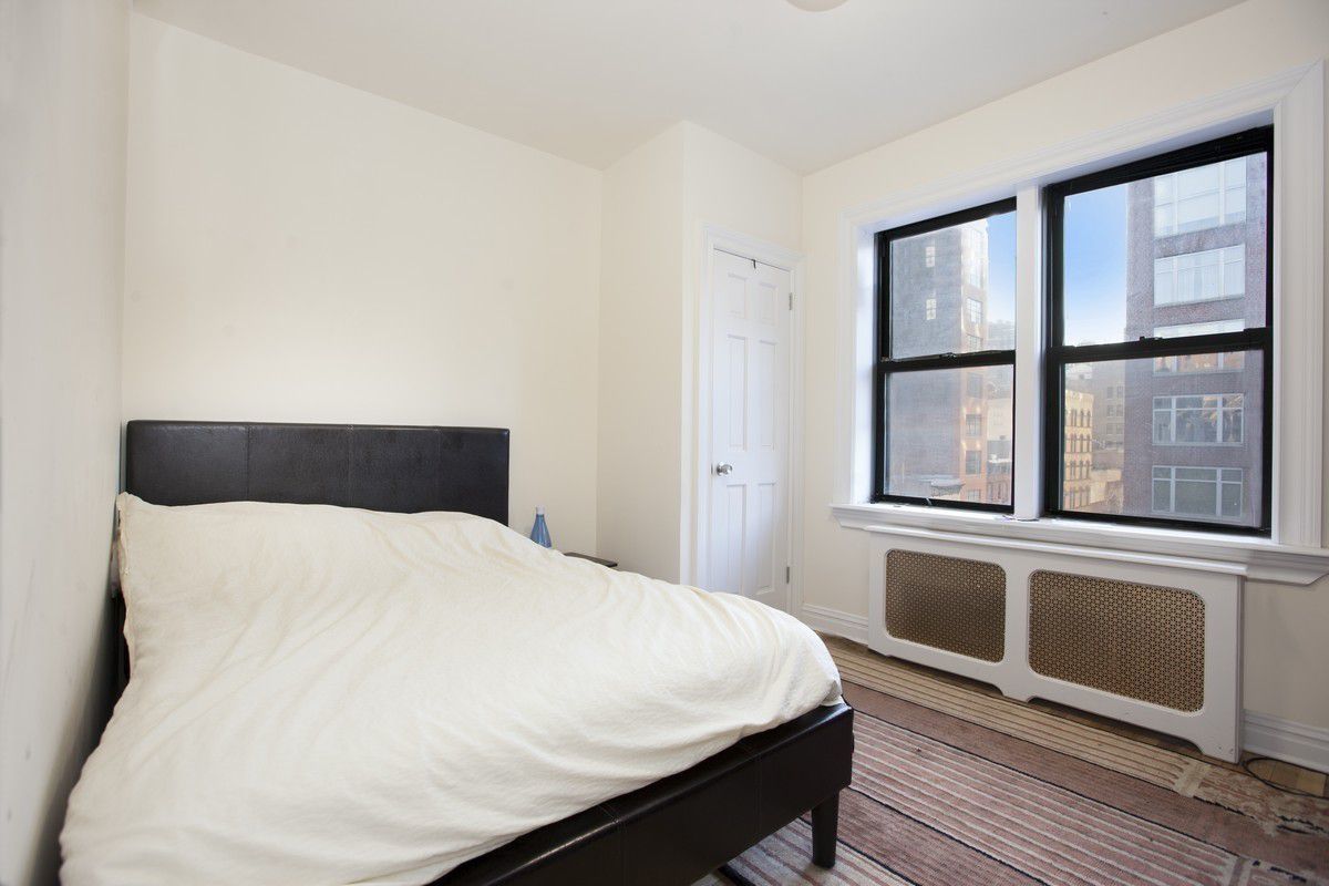 163 West 17th Street, Unit 2K Manhattan, NY 10011 - Photo 2 of 5