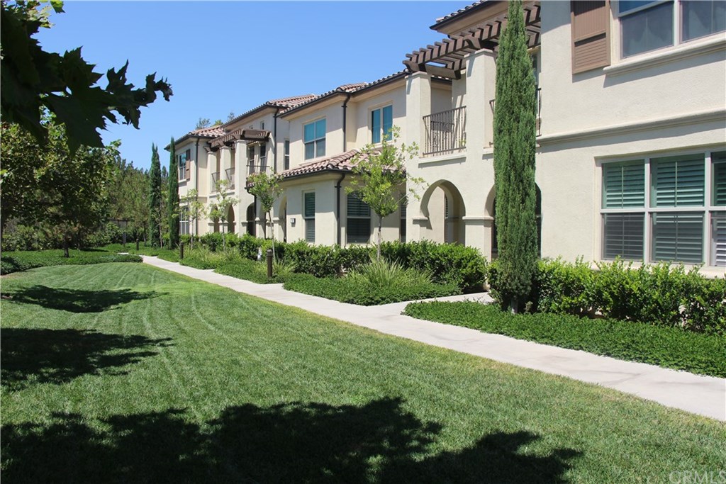 74 Rose Arch Irvine, CA 92620 - Photo 2 of 26