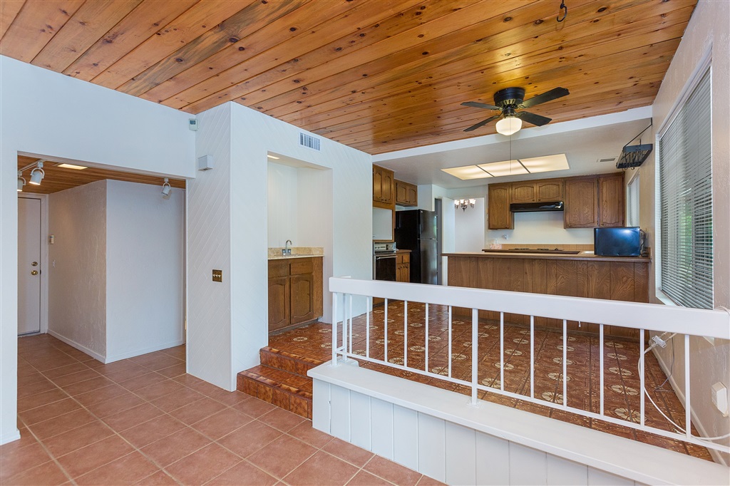 3336 Golfcrest Drive Oceanside, CA 92056 - Photo 10 of 25