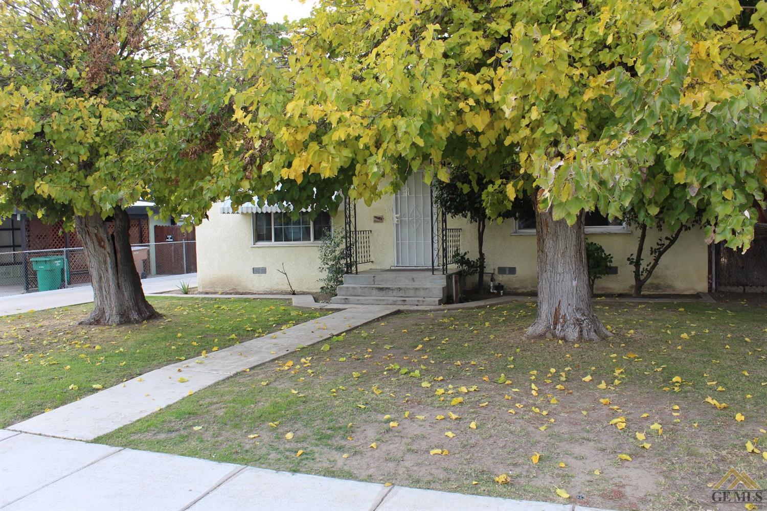 431 Sequoia Drive Bakersfield, CA 93308 - Photo 2 of 13