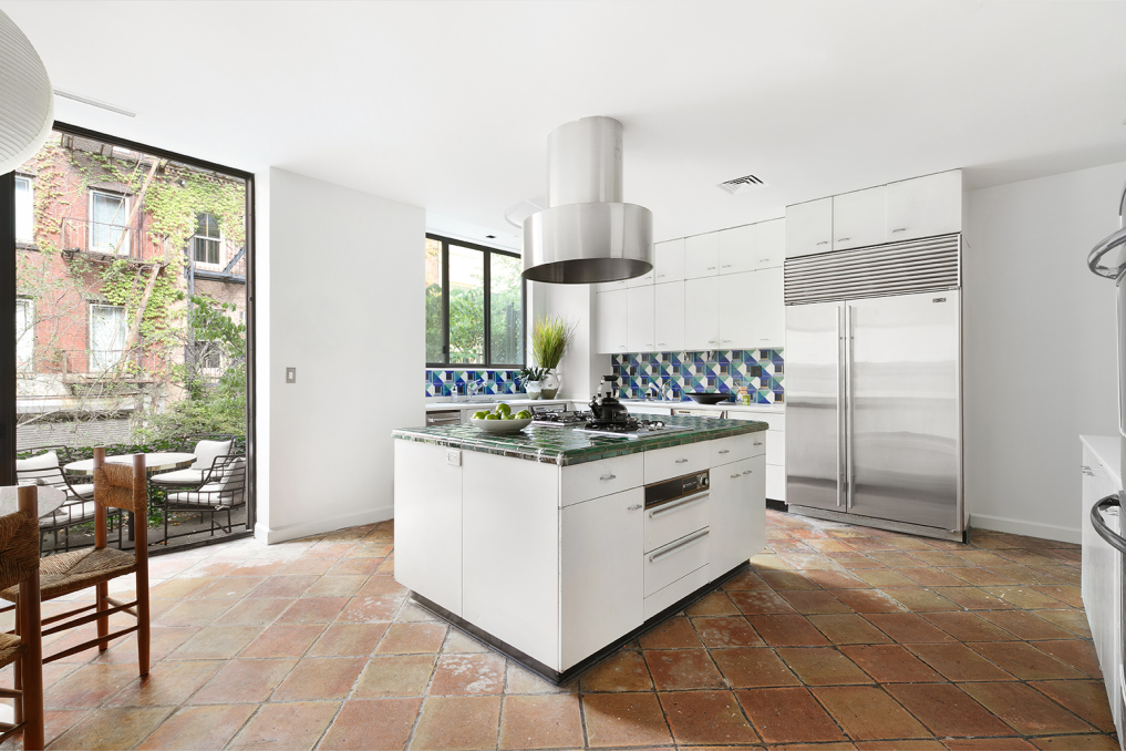 163 East 70th Street Manhattan, NY 10021 - Photo 9 of 22