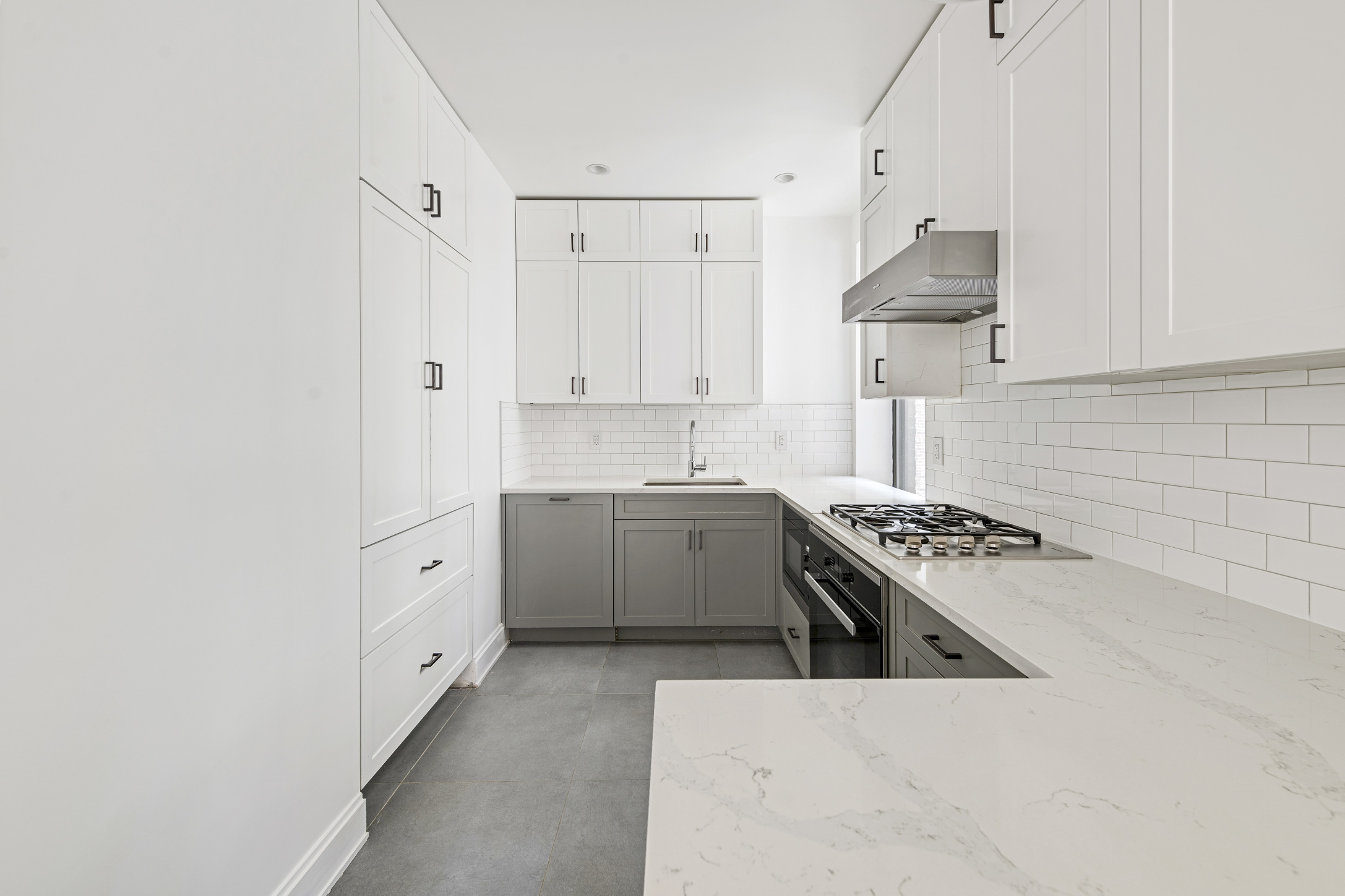 325 West 93rd Street, Unit 5C Manhattan, NY 10025 - Photo 2 of 20