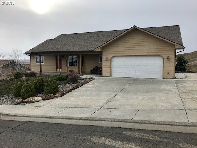 765 Northwest 23rd Street Pendleton, OR 97801 - Photo 9 of 25