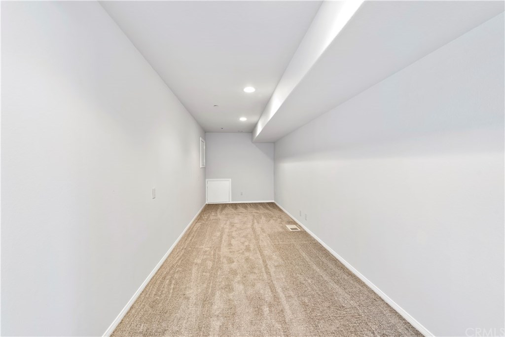 1055 Summit Drive Laguna Beach, CA 92651 - Photo 39 of 75