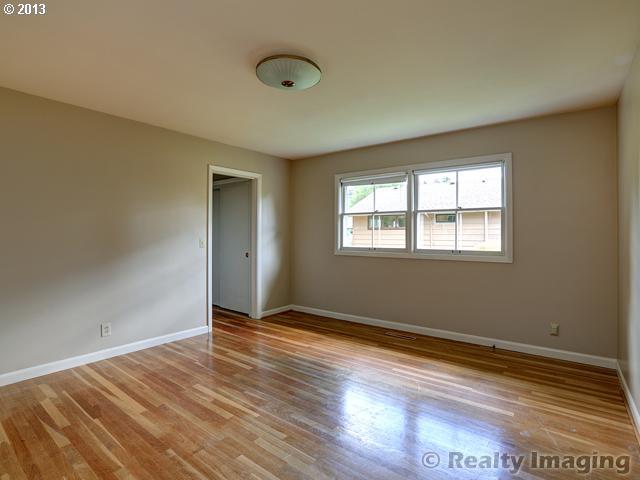 9840 Southwest Arborcrest Way Portland, OR 97225 - Photo 9 of 16 Gallery Image 9