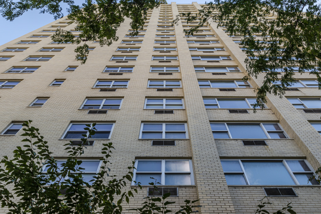 The Cambridge 500 E 85th St, Manhattan, NY 10028 - Photo 2 of 3