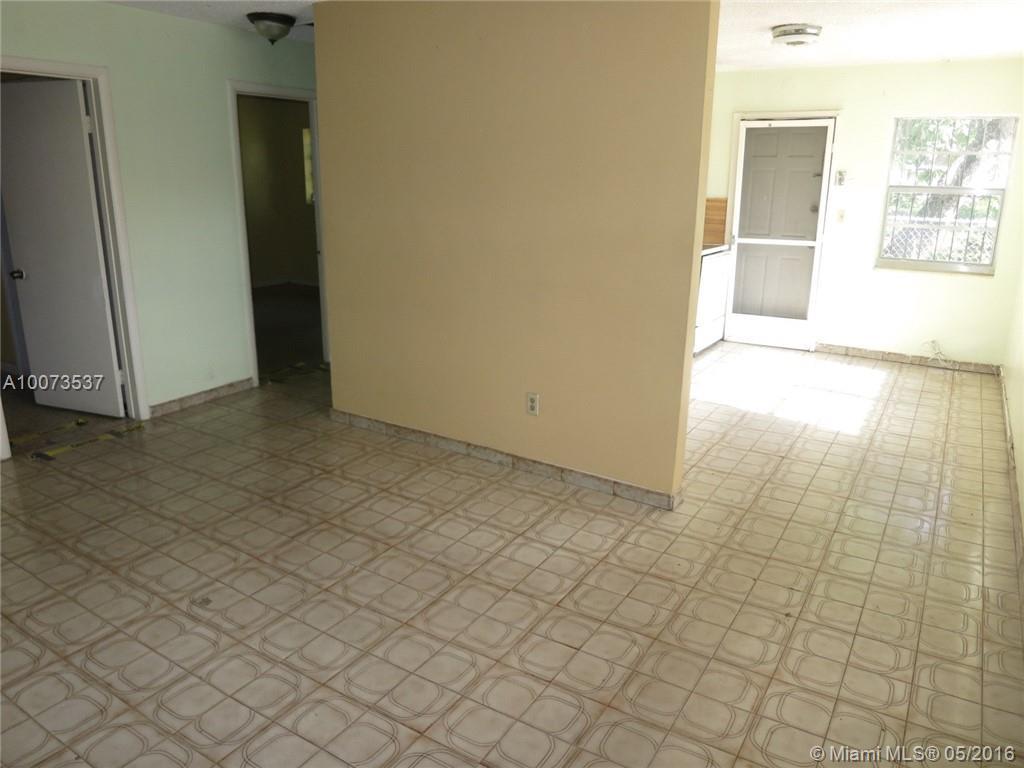 1023 Northwest 33rd Street Miami, FL 33127 - Photo 6 of 26