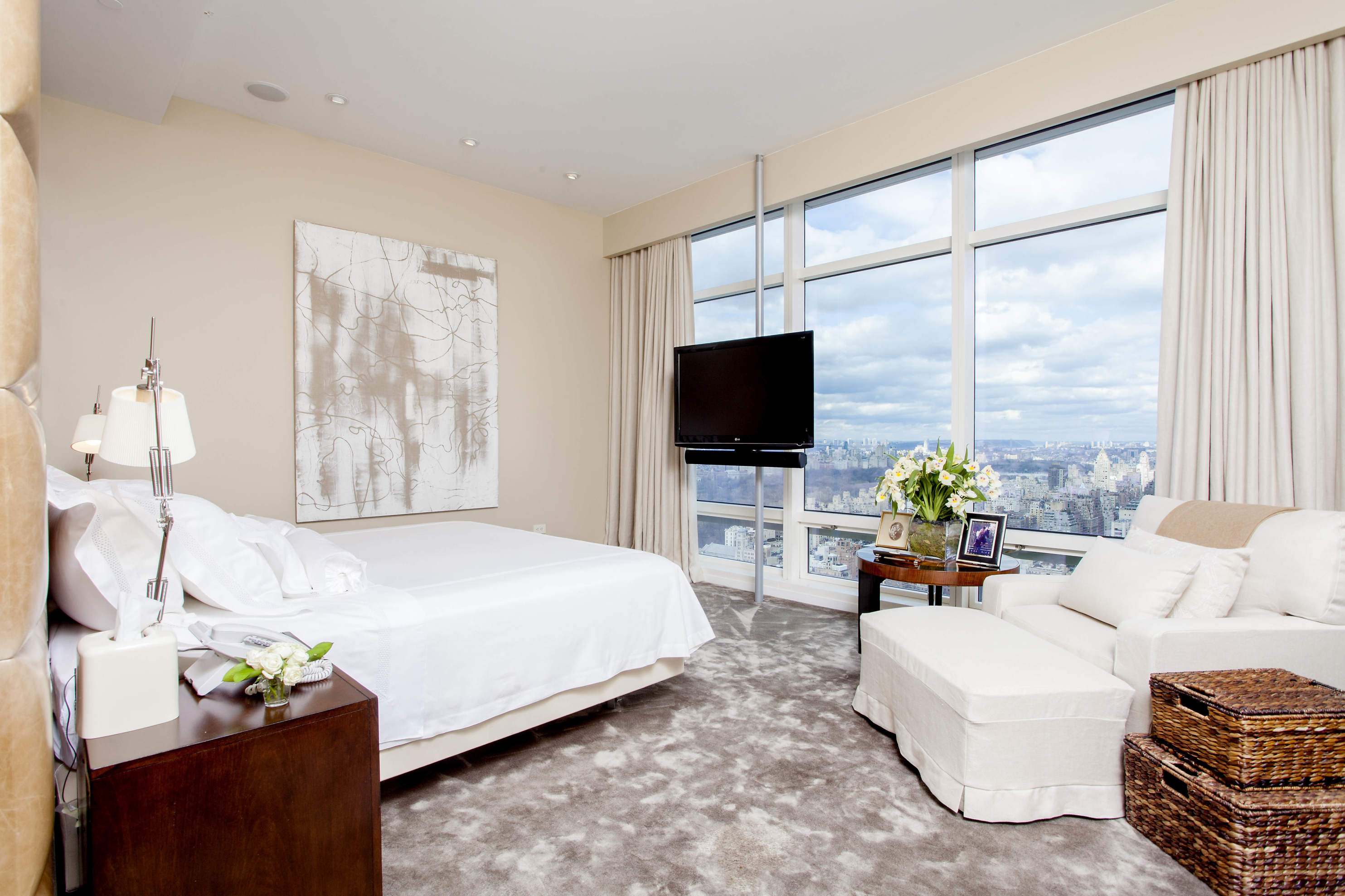 151 East 58th Street, Unit 34B Manhattan, NY 10022 - Photo 5 of 11