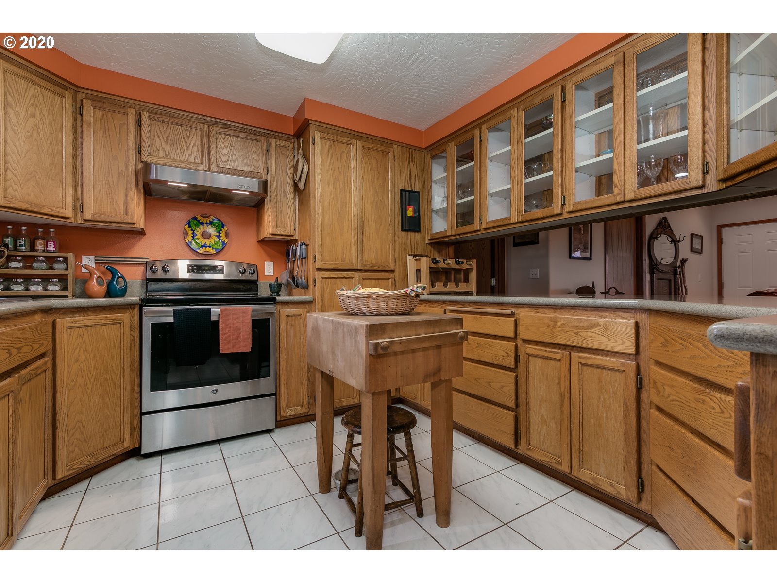 2485 South Bertelsen Road Eugene, OR 97405 - Photo 7 of 24 Gallery Image 7