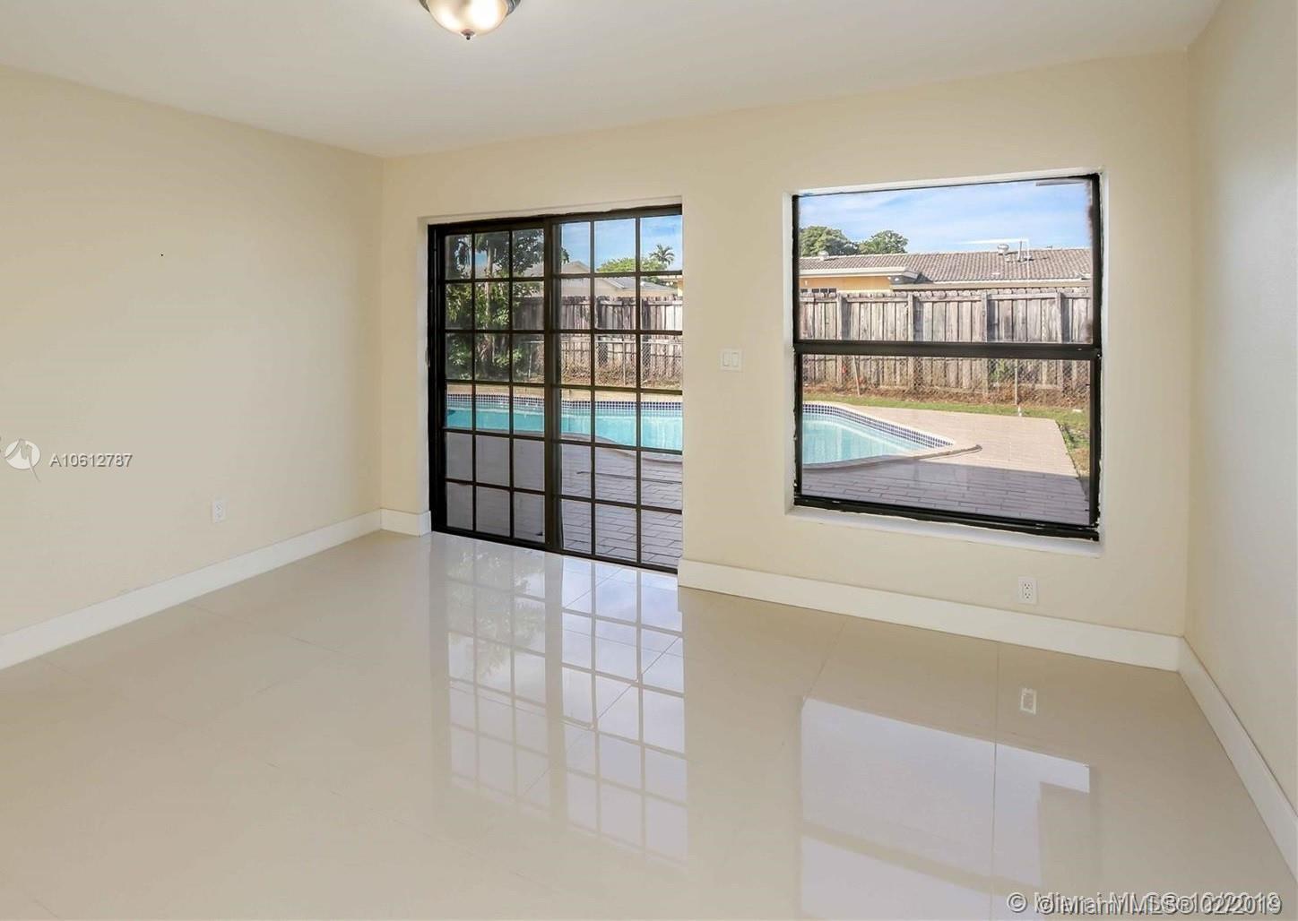4634 Southwest 127th Place Miami, FL 33175 - Photo 11 of 23