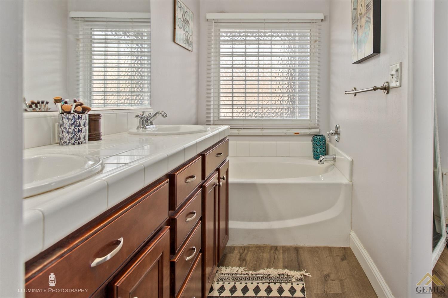 13200 Ridgeway Meadows Drive Bakersfield, CA 93314 - Photo 23 of 32