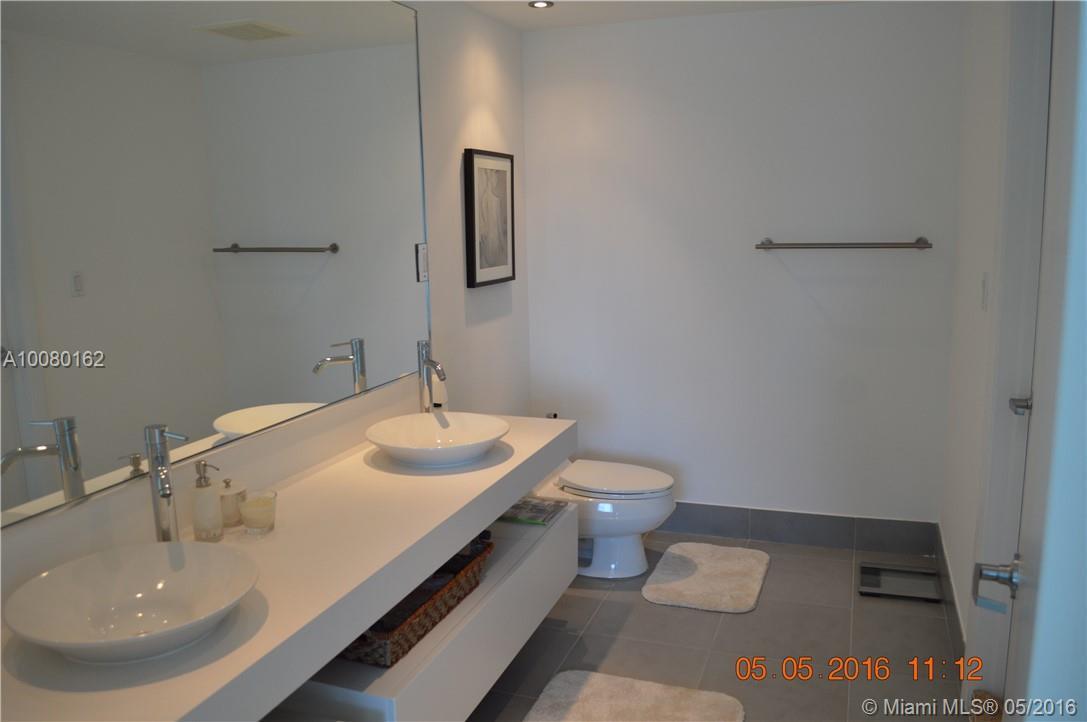 92 Southwest 3rd Street, Unit 3602 Miami, FL 33130 - Photo 16 of 21