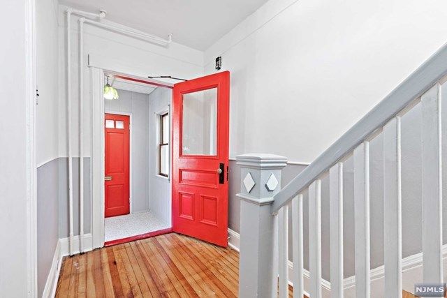 $2,200 | 127 Centre Avenue, Unit 1, Secaucus, NJ 07094