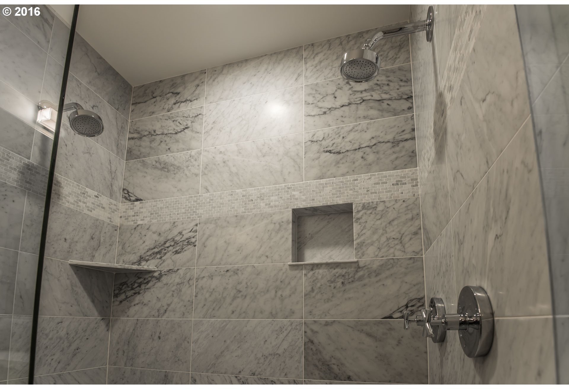 1895 Southwest Highland Road Portland, OR 97221 - Photo 21 of 27 Gallery Image 21