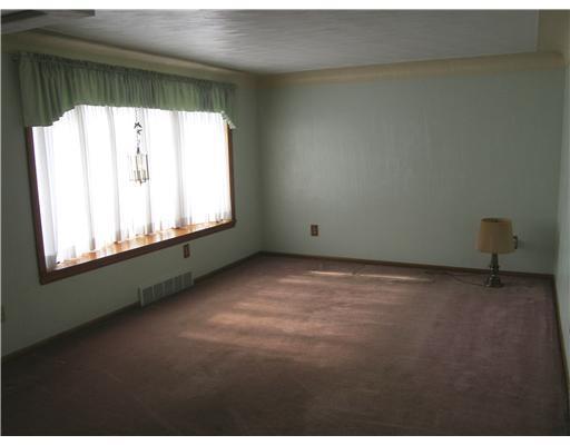 1009 Dale Road Jefferson Hills, PA 15332 - Photo 7 of 13 Gallery Image 7