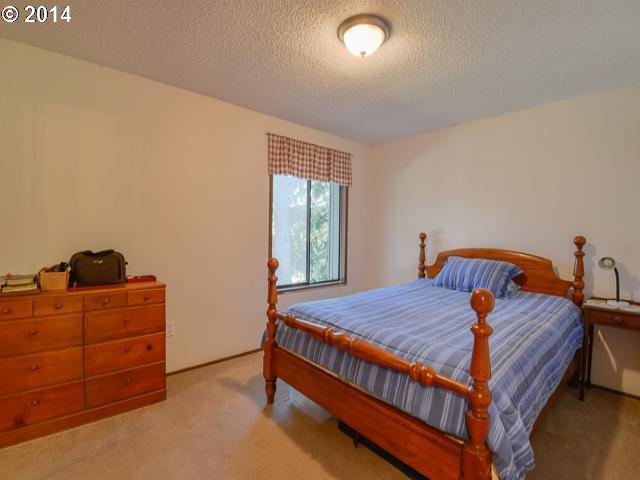 4117 Northeast 8th Street Gresham, OR 97030 - Photo 7 of 13