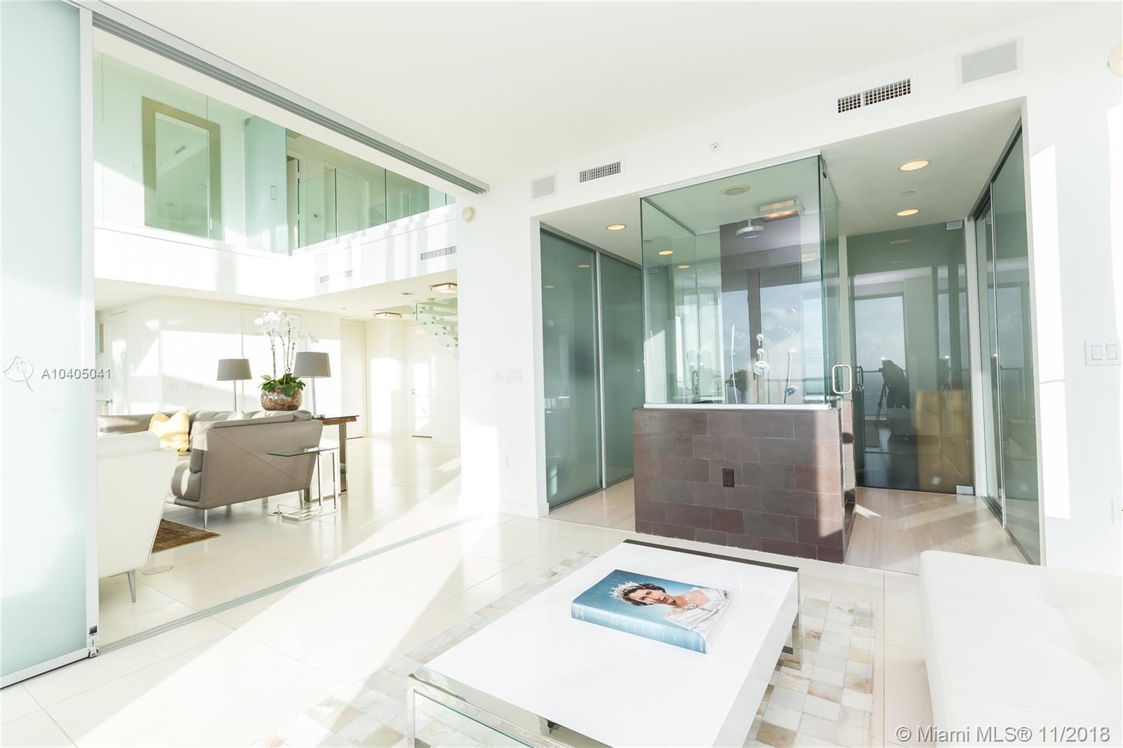 1040 Biscayne Boulevard, Unit 4407 Miami, FL 33132 - Photo 14 of 33