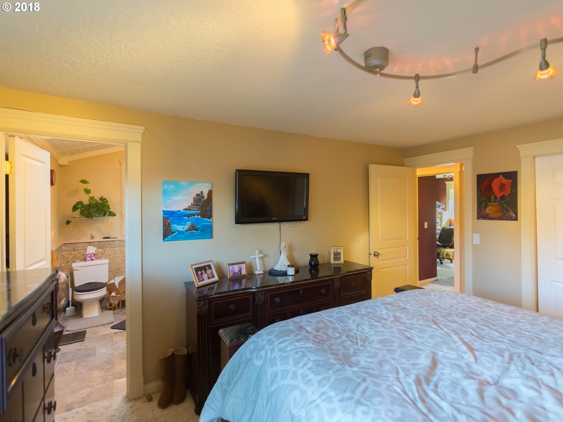 4475 Southeast Powell Valley Road Gresham, OR 97080 - Photo 14 of 29 Gallery Image 14