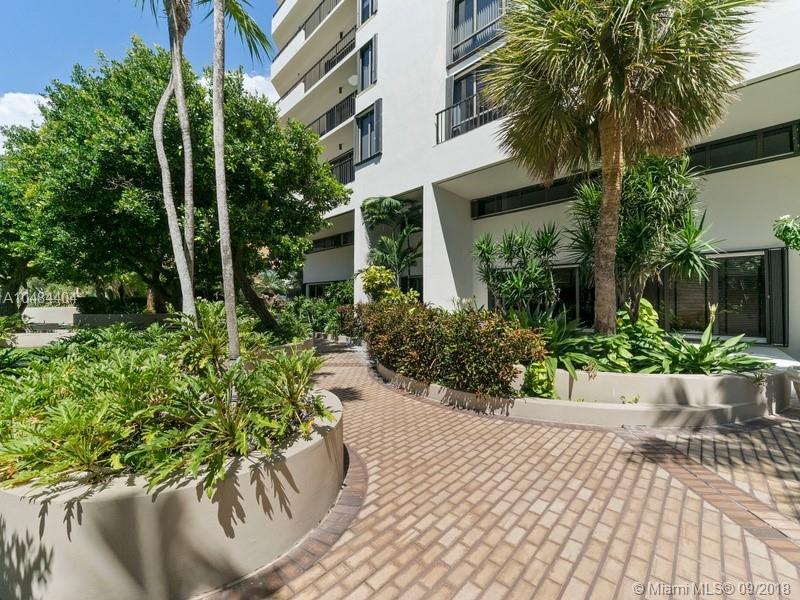 520 Brickell Key Drive, Unit A1007 Miami, FL 33131 - Photo 23 of 26