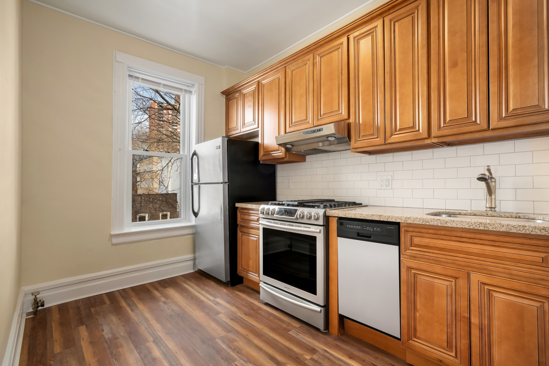 333 Senator Street, Unit 2 Brooklyn, NY 11220 - Photo 6 of 9