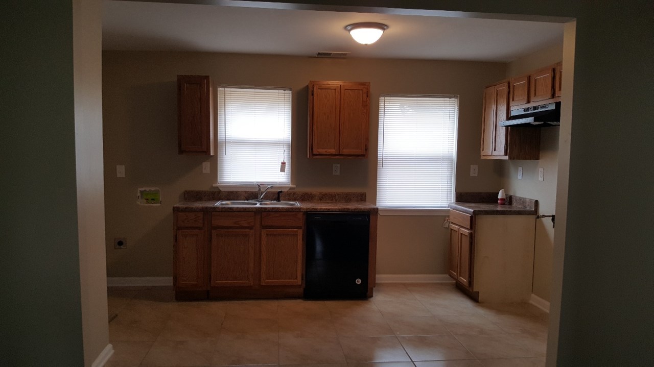 2831 Redwing Road Memphis, TN 38118 - Photo 14 of 15