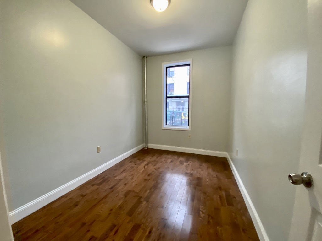 571 West 159th Street, Unit 1 Manhattan, NY 10032 - Photo 6 of 7