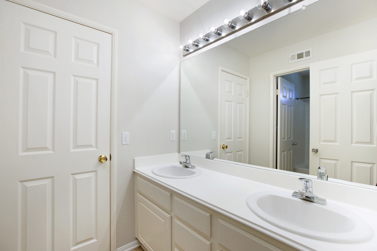 1632 Bull Canyon Road Chula Vista, CA 91913 - Photo 11 of 21 Gallery Image 11