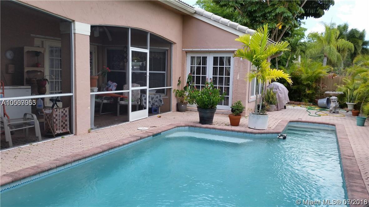16012 Southwest 79th Terrace Miami, FL 33193 - Photo 3 of 9