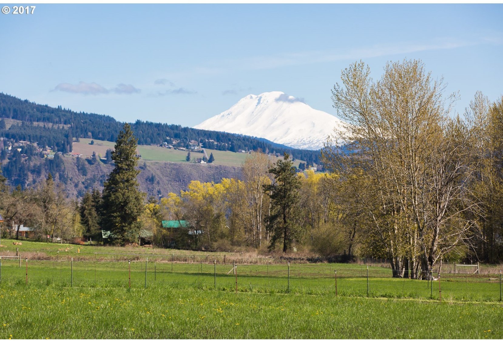 1349 Country Club Road Hood River, OR 97031 - Photo 20 of 26 Gallery Image 20