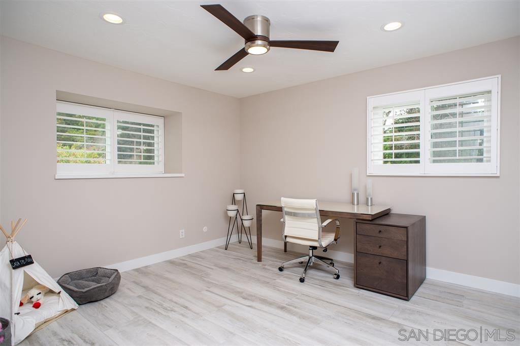 809 Del Mar Downs Road, Unit F Solana Beach, CA 92075 - Photo 18 of 25