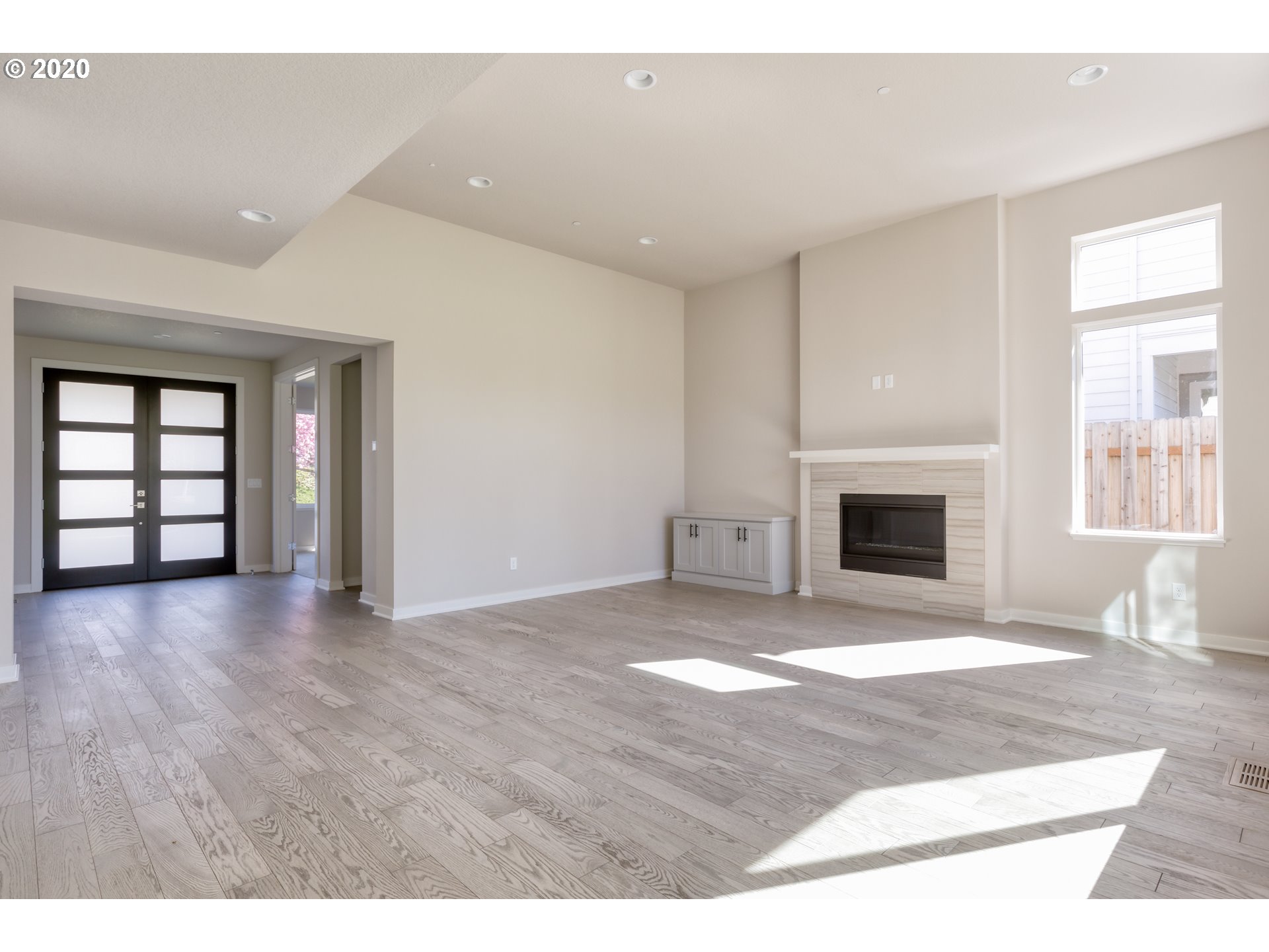 5560 Southwest Brugger Street Portland, OR 97219 - Photo 6 of 13 Gallery Image 6