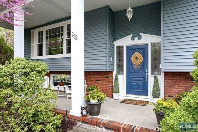 255 Capri Terrace Park Ridge, NJ 07656 - Photo 2 of 22 Gallery Image 2