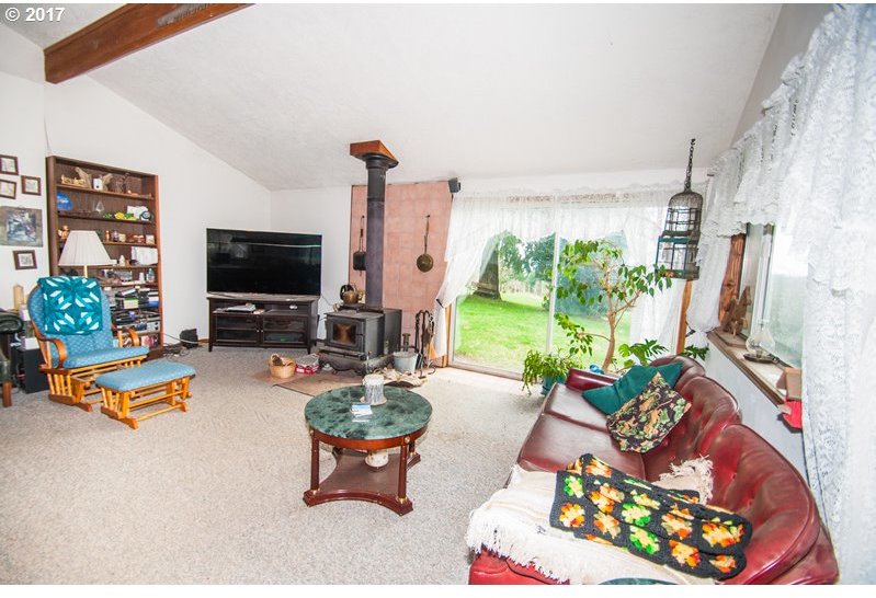 26850 Northwest Dixie Mountain Road Scappoose, OR 97056 - Photo 5 of 26 Gallery Image 5