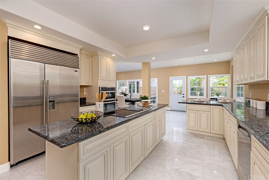 16111 Whitecap Lane Huntington Beach, CA 92649 - Photo 16 of 45