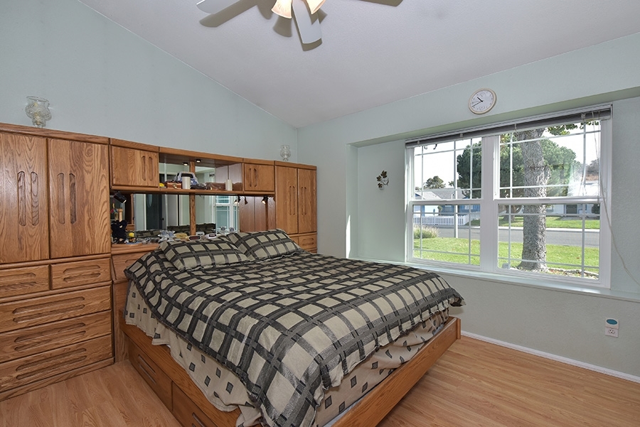 720 Hollowglen Road Oceanside, CA 92057 - Photo 8 of 13 Gallery Image 8